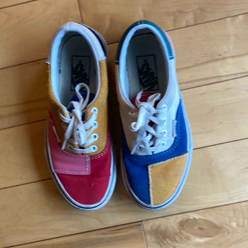 Multicolored vans, size 5.5 women’s (size 35 euro).